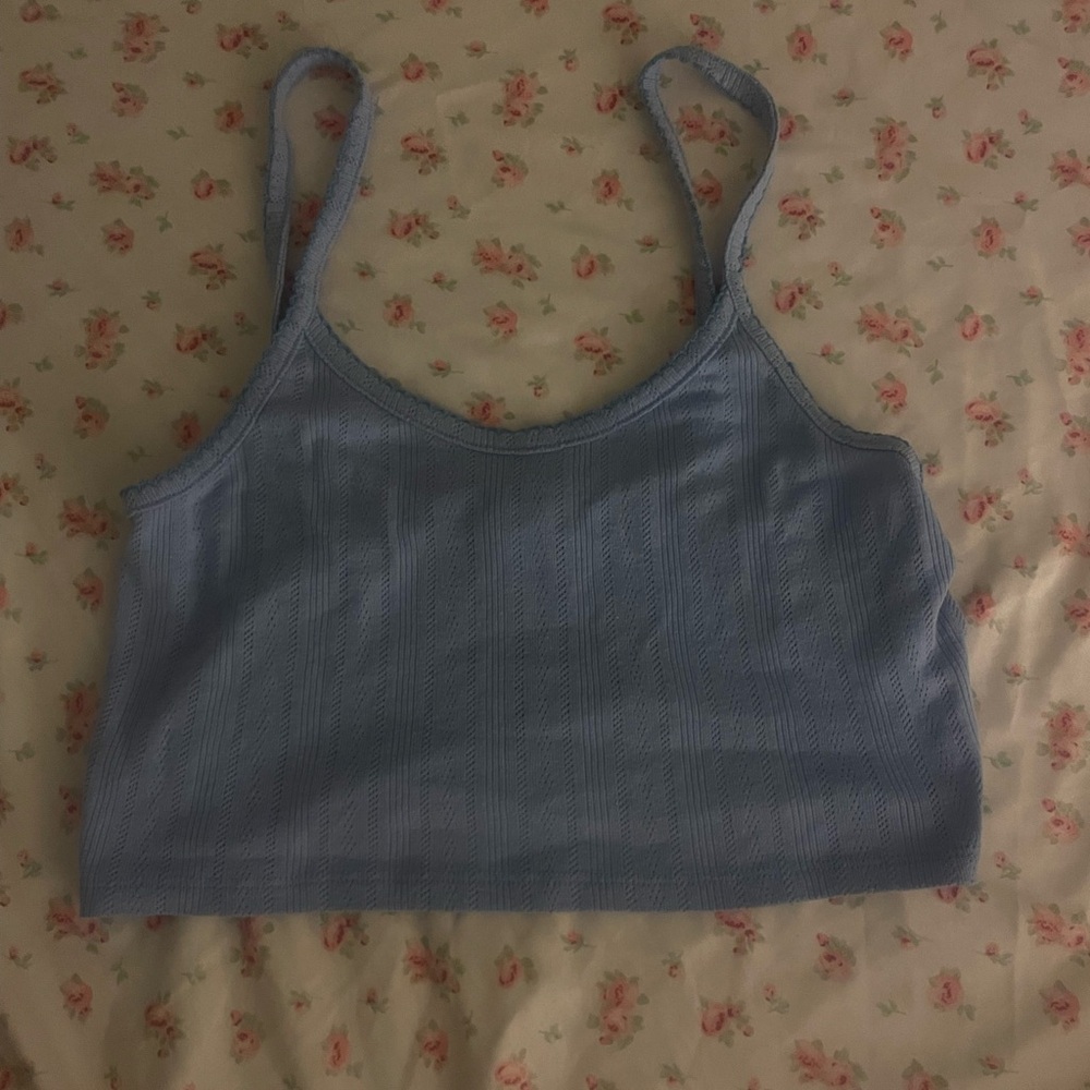 size medium colored blue. used